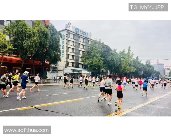 成都城市马拉松点评：极限运动队的状态与表现分析